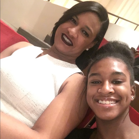 π Poshmark Ambassador ll π - Picture 2 of 4